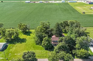 221 E 5th Ave, Rankin, IL 60960 - Photo 43