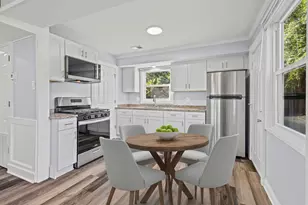 243 Arcadia St, Park Forest, IL 60466 - Photo 5