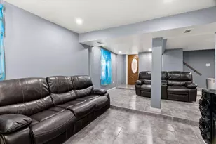 3711 W 56th Pl, Chicago, IL 60629 - Photo 3