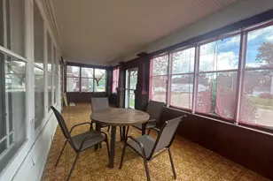 509 N Division Ave, Polo, IL 61064 - Photo 3