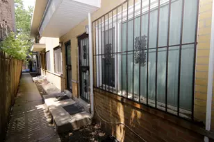 7251 S Ridgeland Ave, Chicago, IL 60649 - Photo 3