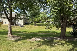 311 W Franklin St, Princeton, IL 61356 - Photo 3