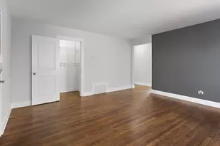 6122 N Kenmore Ave, Chicago, IL 60660 - Photo 5