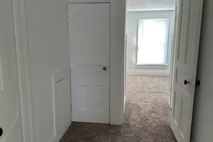 309 W Pleasant St, Freeport, IL 61032 - Photo 21