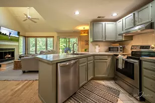 106 Walnut Hill Dr, Galena, IL 61036 - Photo 3