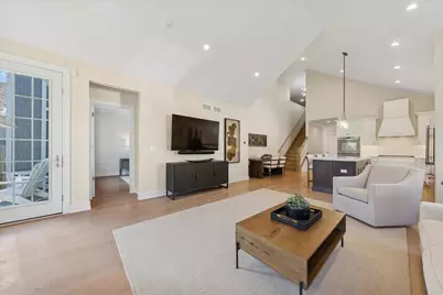 567 Hannah Lane, Hinsdale, IL 60521 - Photo 9