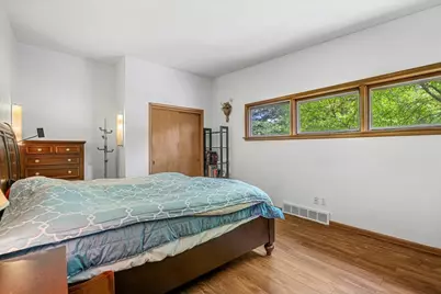 2020 Valley Road, Rockford, IL 61107 - Photo 13