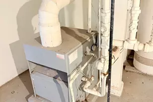 7047 S Eberhart Ave, Chicago, IL 60637 - Photo 27