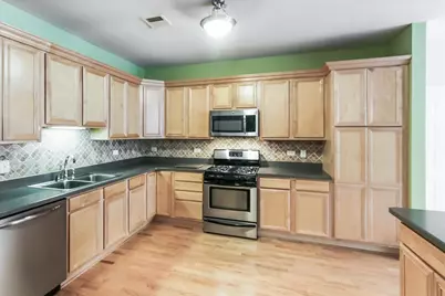 275 E Railroad Avenue #101, Bartlett, IL 60103 - Photo 11