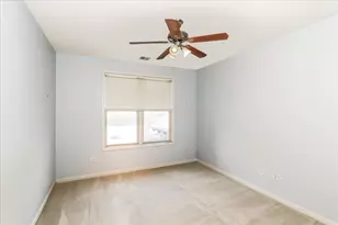 275 E Railroad Ave, Bartlett, IL 60103 - Photo 17