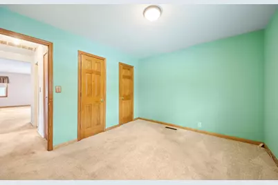 119 Fairway Road, Carpentersville, IL 60110 - Photo 11