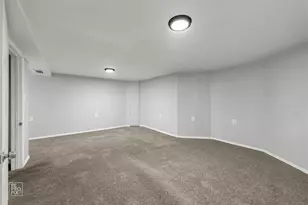 534 Palace St, Aurora, IL 60506 - Photo 11