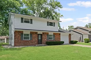 1007 Holiday Dr, Champaign, IL 61821 - Photo 5