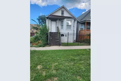 8825 S Exchange Avenue, Chicago, IL 60617 - Photo 1