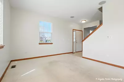 509 Legend Lane, McHenry, IL 60050 - Photo 7