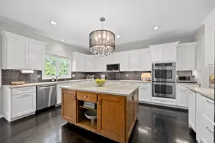 1950 Elmore Ave, Downers Grove, IL 60515 - Photo 7