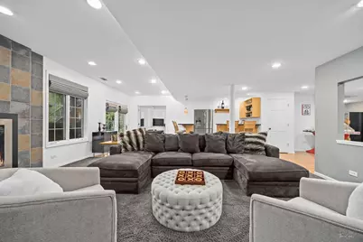 1950 Elmore Avenue, Downers Grove, IL 60515 - Photo 45