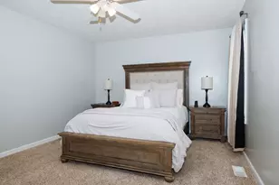 1704 Setter St, Normal, IL 61761 - Photo 31