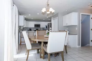 1704 Setter St, Normal, IL 61761 - Photo 9