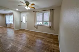 1105 Olen Dr, Mahomet, IL 61853 - Photo 3