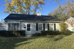 3420 Greenbriar Dr, Glenview, IL 60025 - Photo 1