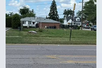 8268 W Lawrence Avenue W, Norridge, IL 60706 - Photo 3