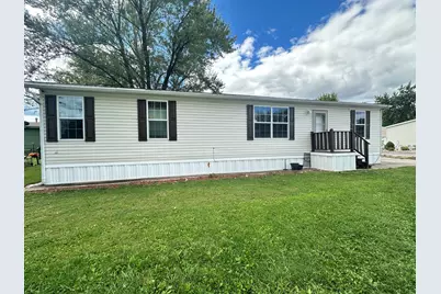 319 Avenue F, Bloomington, IL 61704 - Photo 1