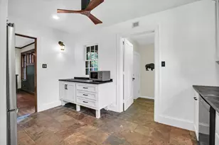 1001 S Douglas Ave, Urbana, IL 61801 - Photo 17