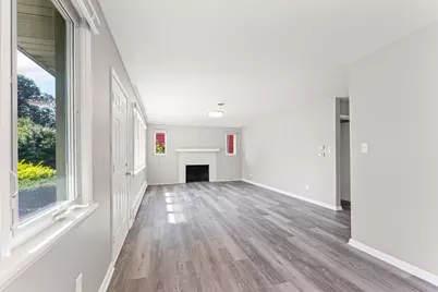 809 S Victor Street, Champaign, IL 61821 - Photo 5