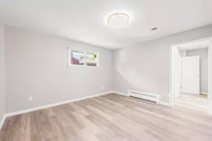 809 S Victor St, Champaign, IL 61821 - Photo 21