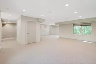 1380 Rosemary Ln, Northbrook, IL 60062 - Photo 35