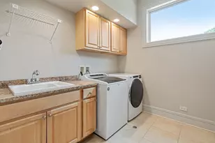 1380 Rosemary Ln, Northbrook, IL 60062 - Photo 29