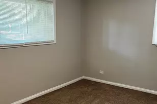 22 Apple Ln, Park Forest, IL 60466 - Photo 7