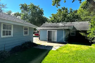 22 Apple Ln, Park Forest, IL 60466 - Photo 13