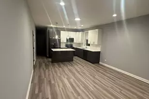 4525 S Prairie Ave, Chicago, IL 60653 - Photo 3