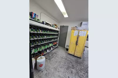 4943 W Fullerton Avenue, Chicago, IL 60639 - Photo 15