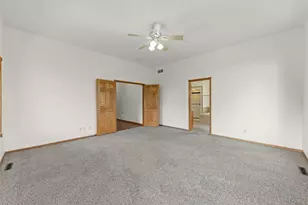 5065 E Sleepy Hollow Rd, Earlville, IL 60518 - Photo 25