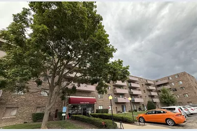 1460 Fairlane Drive #228, Schaumburg, IL 60193 - Photo 1