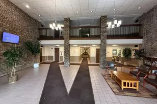 1460 Fairlane Dr, Schaumburg, IL 60193 - Photo 3