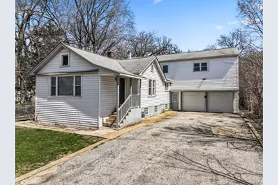 2916 Oakwood Avenue, McHenry, IL 60051 - Photo 1