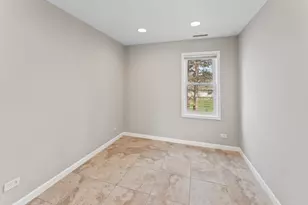 2916 Oakwood Ave, McHenry, IL 60051 - Photo 7