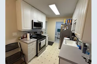 233 Harvest Court, Vernon Hills, IL 60061 - Photo 11