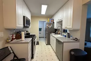 233 Harvest Ct, Vernon Hills, IL 60061 - Photo 9