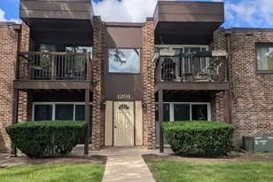 1201 Pleasant Run Dr, Wheeling, IL 60090 - Photo 1