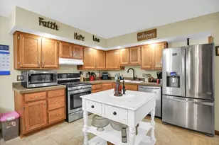 2128 Bonnie Ln, Monticello, IL 61856 - Photo 15