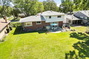 300 S We Go Trail, Mount Prospect, IL 60056 - Photo 35