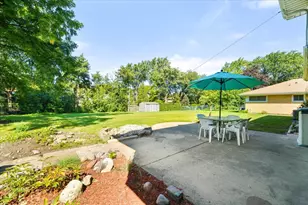 300 S We Go Trail, Mount Prospect, IL 60056 - Photo 29