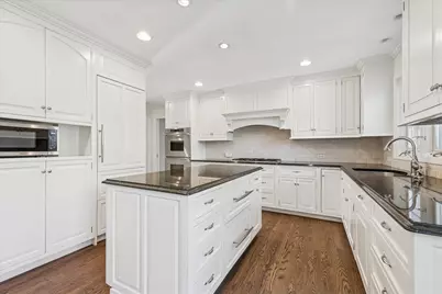 1300 Lake Shore Drive S, Barrington, IL 60010 - Photo 11