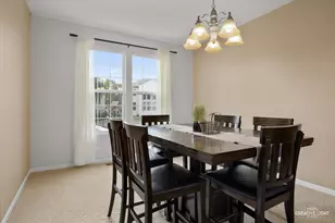 3529 Chancery Ln, Carpentersville, IL 60110 - Photo 9