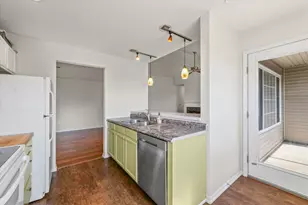 2404 Windward Blvd, Champaign, IL 61821 - Photo 7